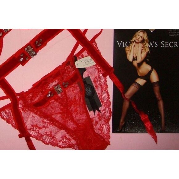Victoria's Secret DESIGNER COLLECTION 32C,36C BRA SET+garter RED velvet Swarovsk - Picture 9 of 11